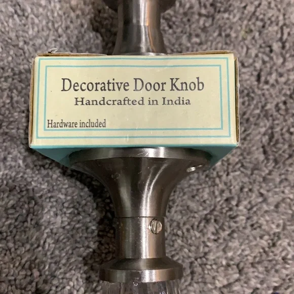 Decorative Crystal Clear Door Knobs - Picture 5 of 5